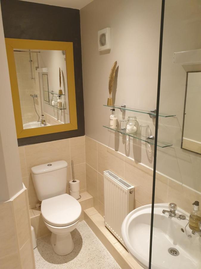The Windmill 3*